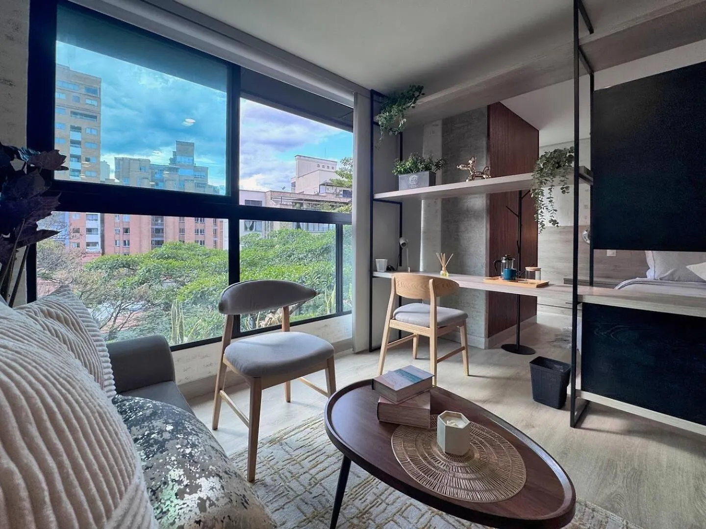1Br Near Unicentro, Upb & 2Nd Parque Laureles Medellín 0*,  Colombia