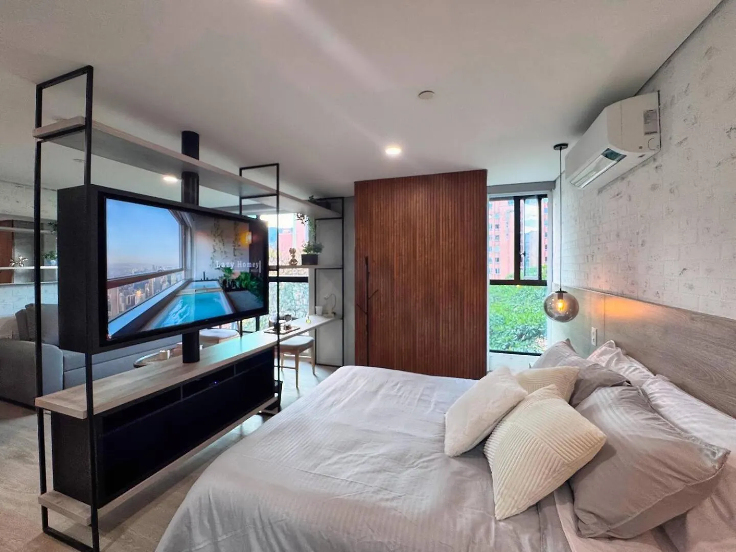 1Br Near Unicentro, Upb & 2Nd Parque Laureles Medellin