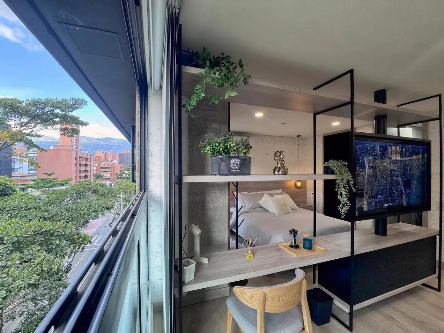 1Br Near Unicentro, Upb & 2Nd Parque Laureles Medellin 0*,