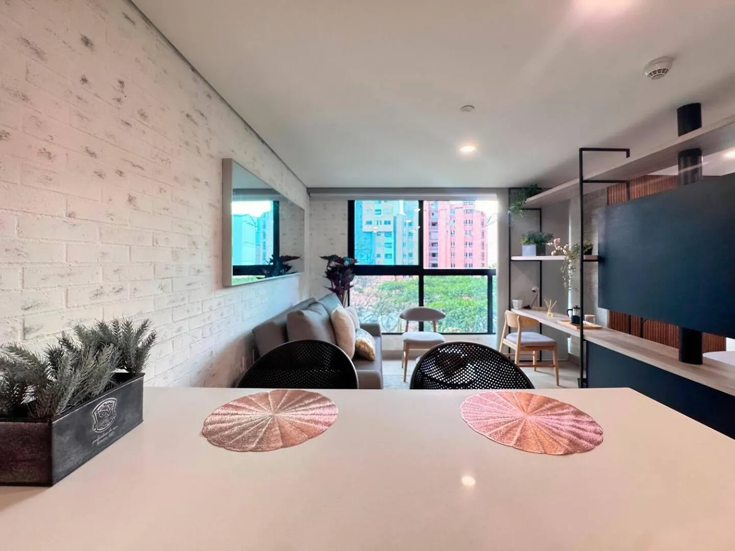 1Br Near Unicentro, Upb & 2Nd Parque Laureles Medellin Colombia